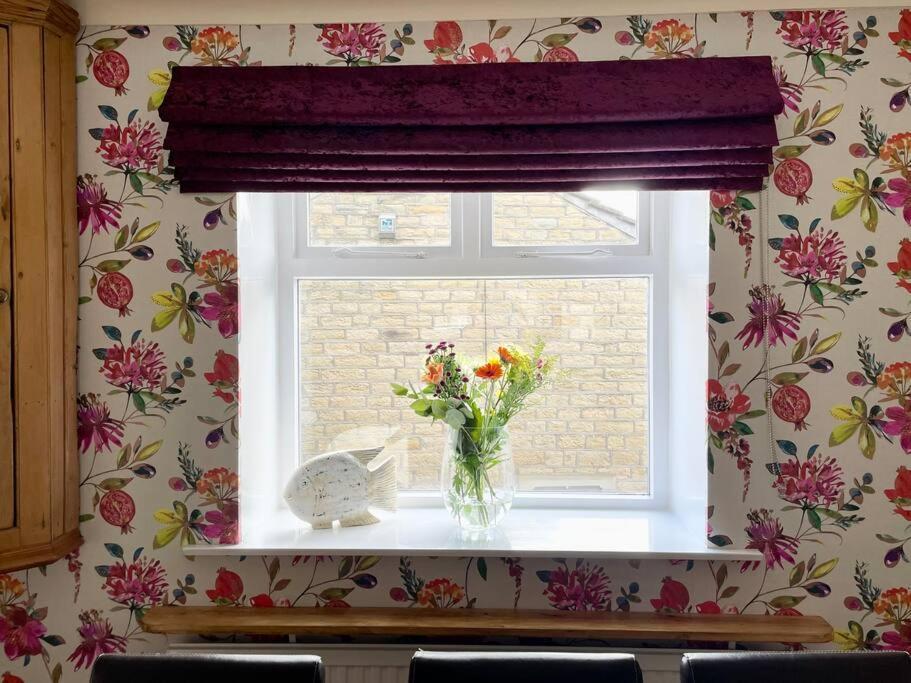 Cute And Cosy 2 Bed Cottage Honley Exterior photo
