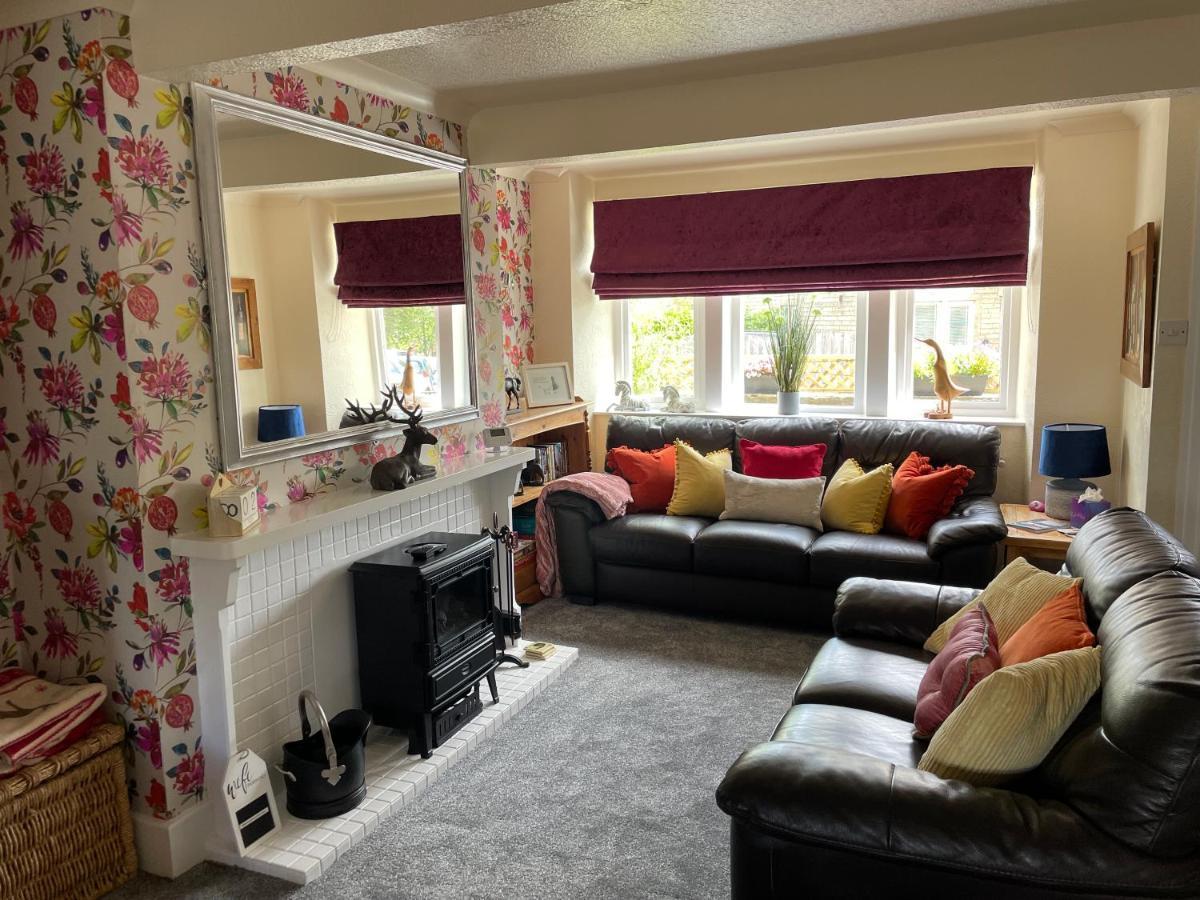 Cute And Cosy 2 Bed Cottage Honley Exterior photo