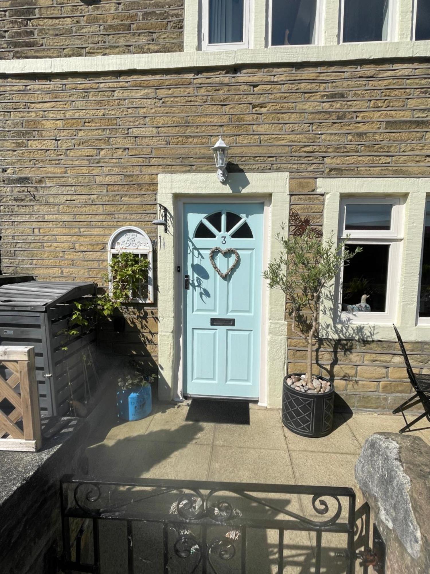 Cute And Cosy 2 Bed Cottage Honley Exterior photo